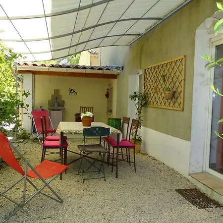 Maison Charmante A Avec Piscine Partagee * Cardet