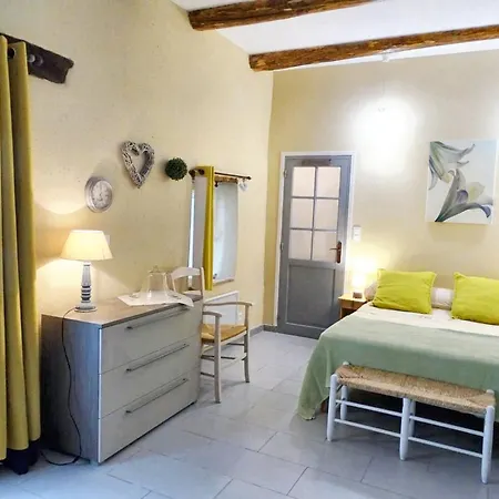 Maison Charmante A Avec Piscine Partagee Feriehus *